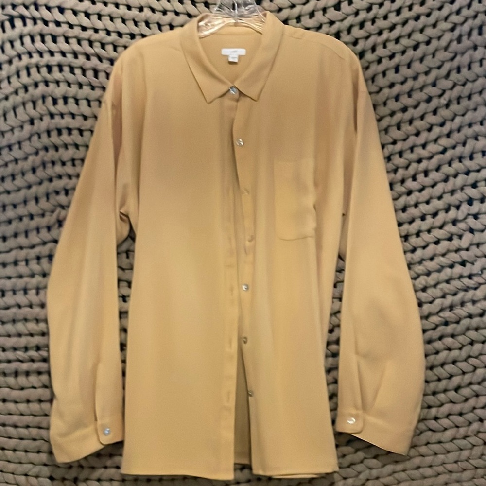 Women’s blouse